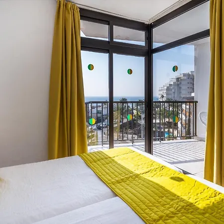 Rt-apartamentos Guinea * プラヤ・デル・イングレス