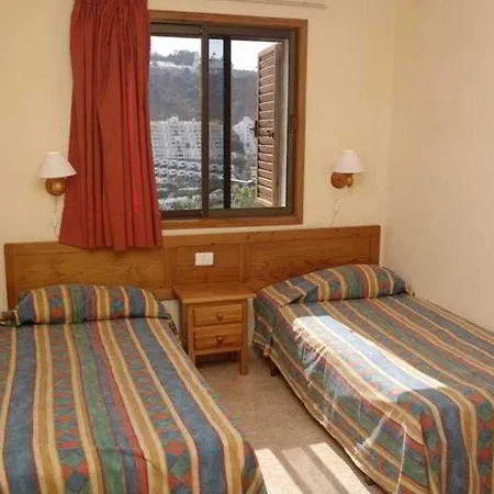 Rt-apartamentos Guinea * プラヤ・デル・イングレス