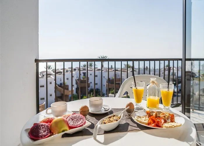 Rt-apartamentos Guinea Apartman *