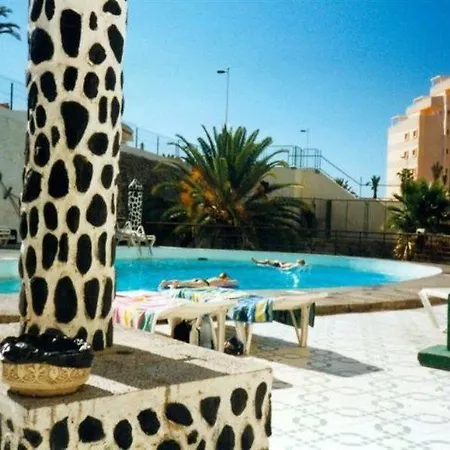Rt-apartamentos Guinea アパート *