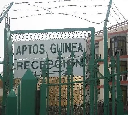 Rt-apartamentos Guinea アパート *